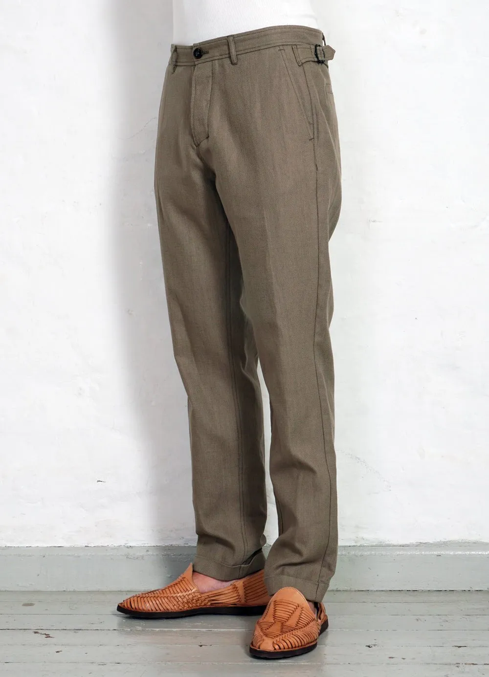 FINN | Side Buckle Regular Trousers | Bay Leaf