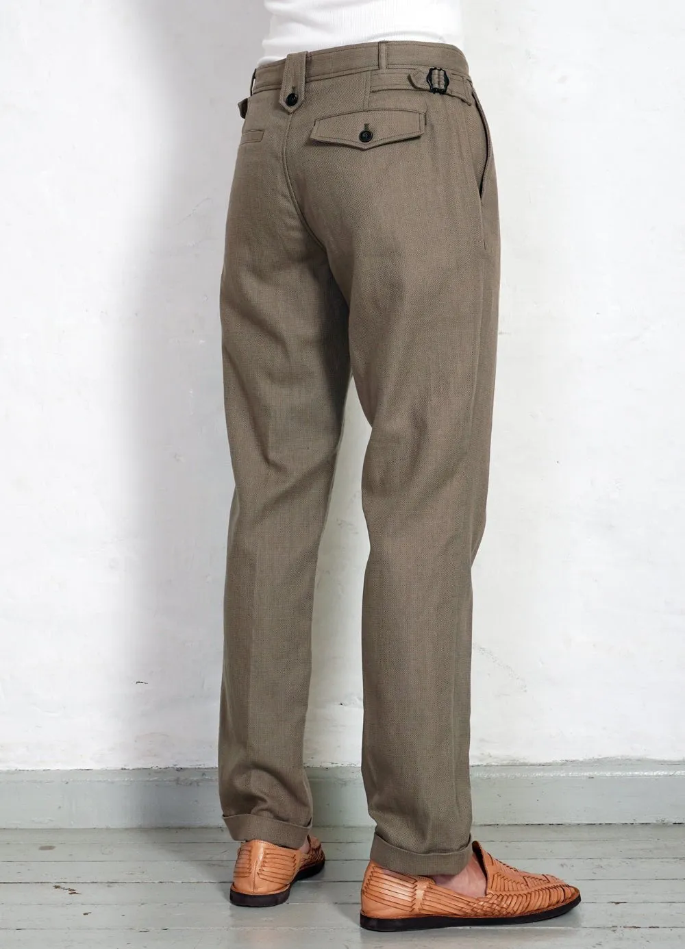 FINN | Side Buckle Regular Trousers | Bay Leaf