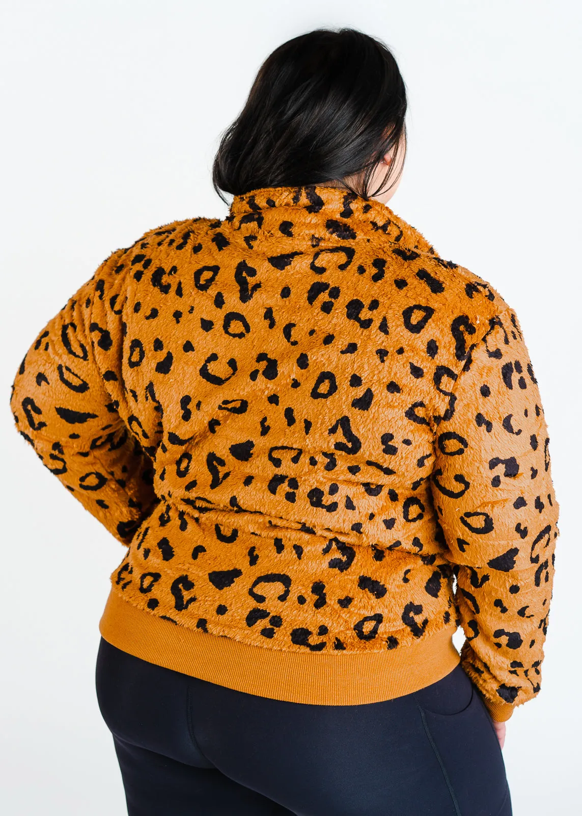 Sherpa | Gold Leopard